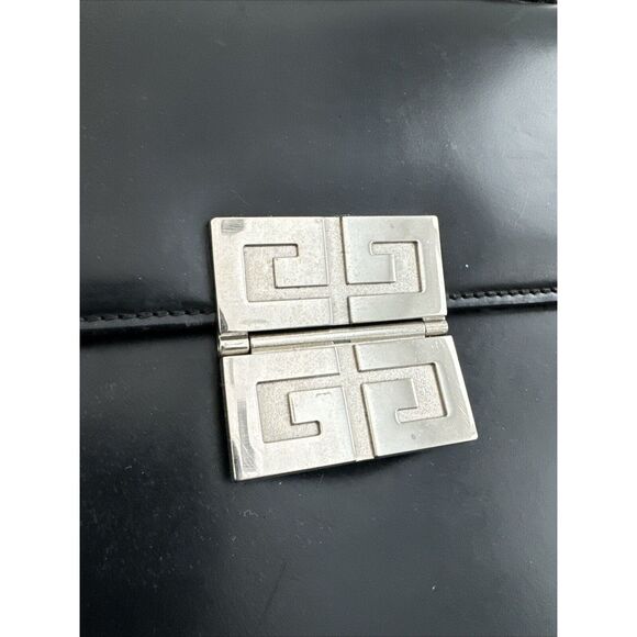 GIVENCHY Logo Black Leather Crossbody Bag - Picture 2 of 16
